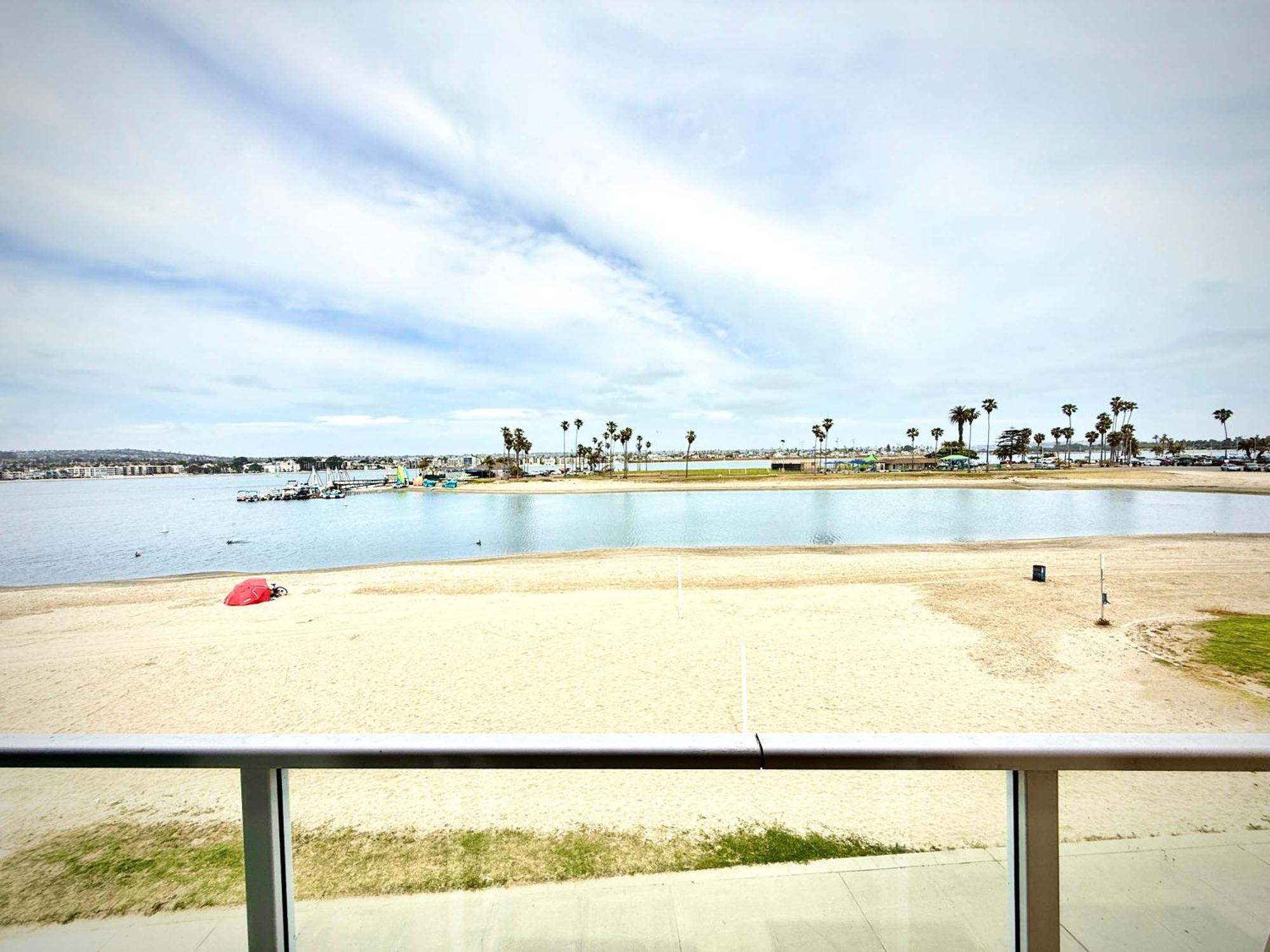 Mission Bayfront Two-story Bay View Holiday home *